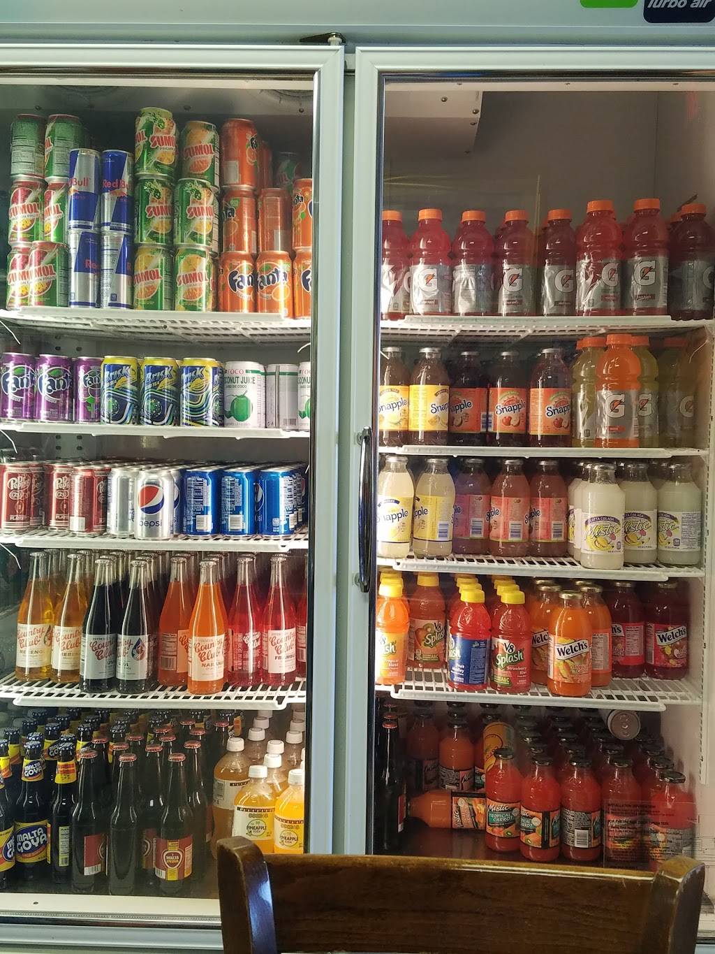 Celias Restaurant | restaurant | 700 Kempton St, New Bedford, MA 02740, USA | 5089935279 OR +1 508-993-5279