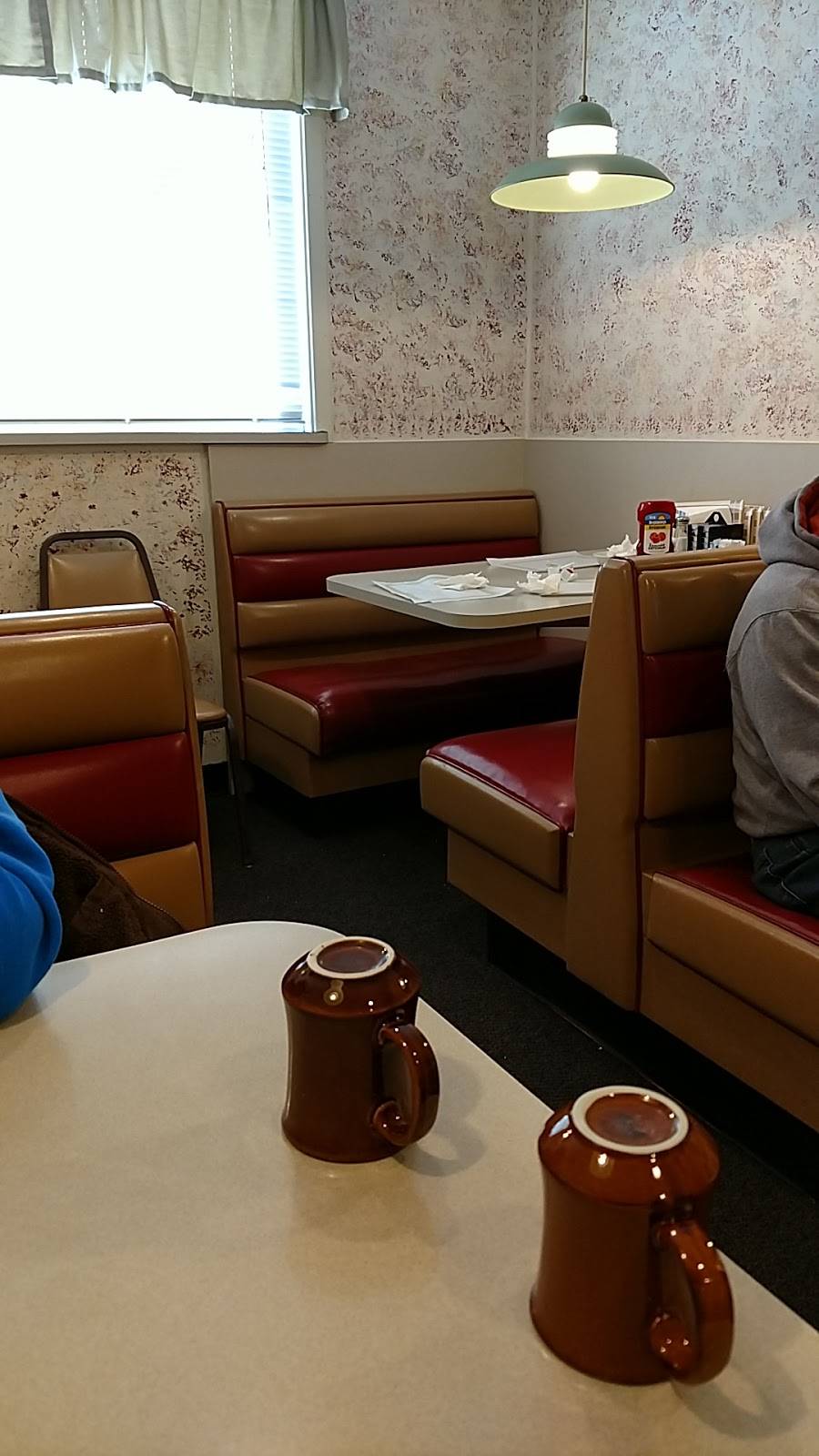 New Beginnings Restaurant | restaurant | 4162 Eastern Ave SE, Grand Rapids, MI 49508, USA | 6162453726 OR +1 616-245-3726