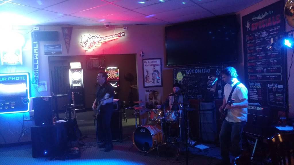 Pickled Onion | restaurant | 1314 Union Ave NE #6, Renton, WA 98059, USA | 4252713629 OR +1 425-271-3629