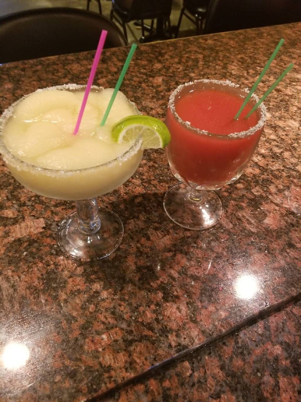 La Casita | restaurant | 1403 W Ferdon St Suite 5, Litchfield, IL 62056, USA | 2173249335 OR +1 217-324-9335