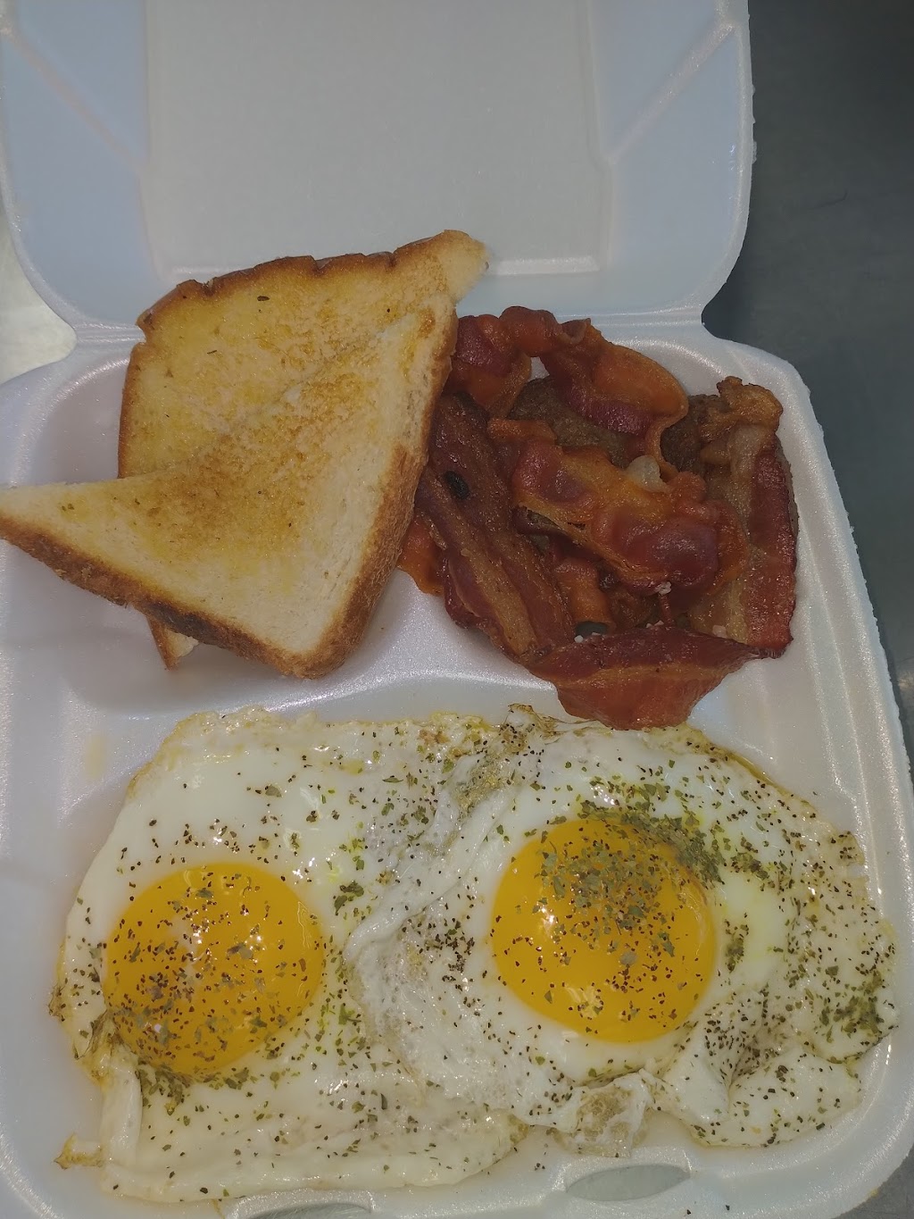 Pattys Hotdogs | restaurant | 1500 31st St SW, Birmingham, AL 35221, USA | 2057775237 OR +1 205-777-5237