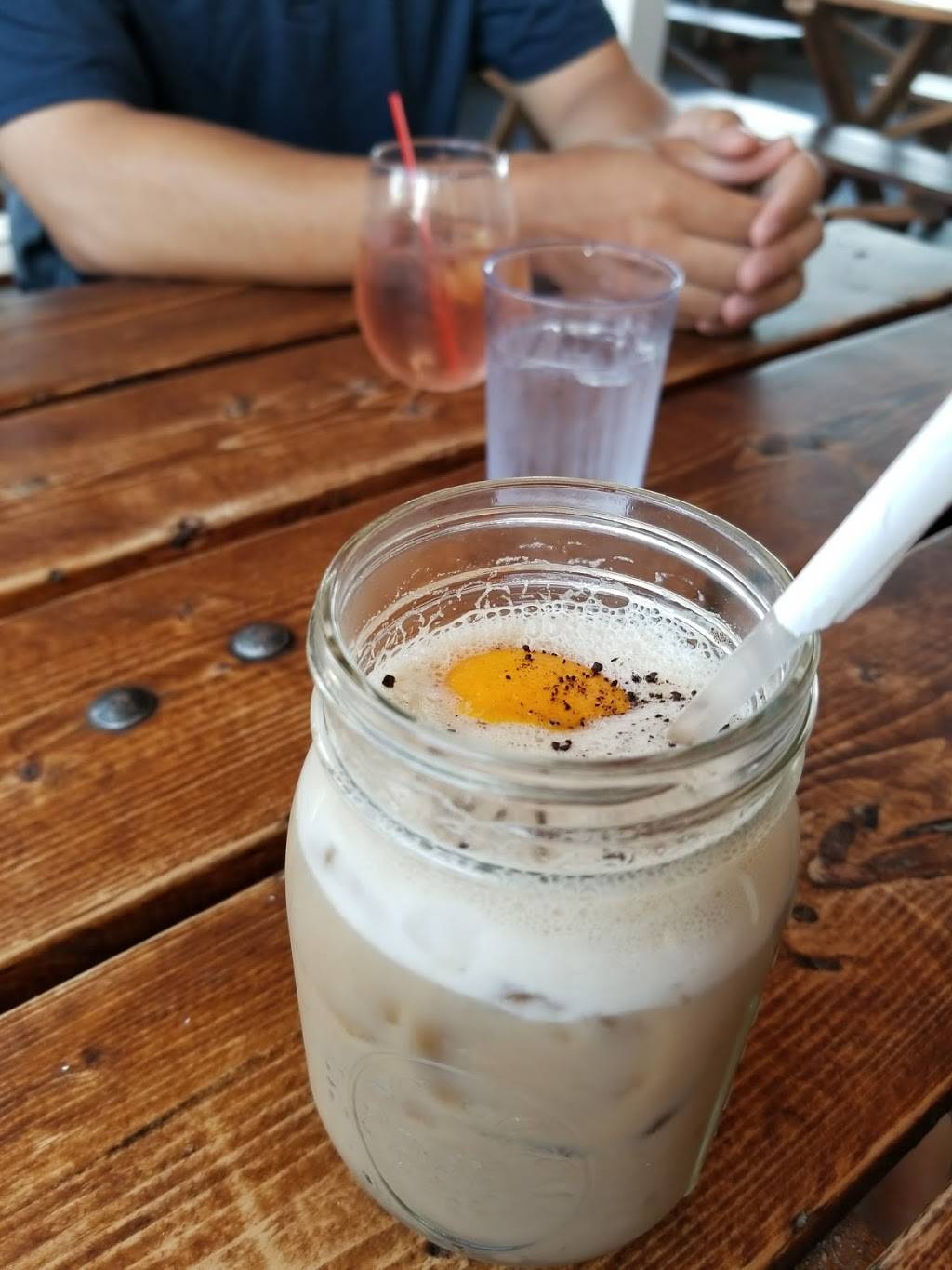 The Contented Sole | restaurant | Colonial Pemaquid Rd, New Harbor, ME 04554, USA | 2076773000 OR +1 207-677-3000