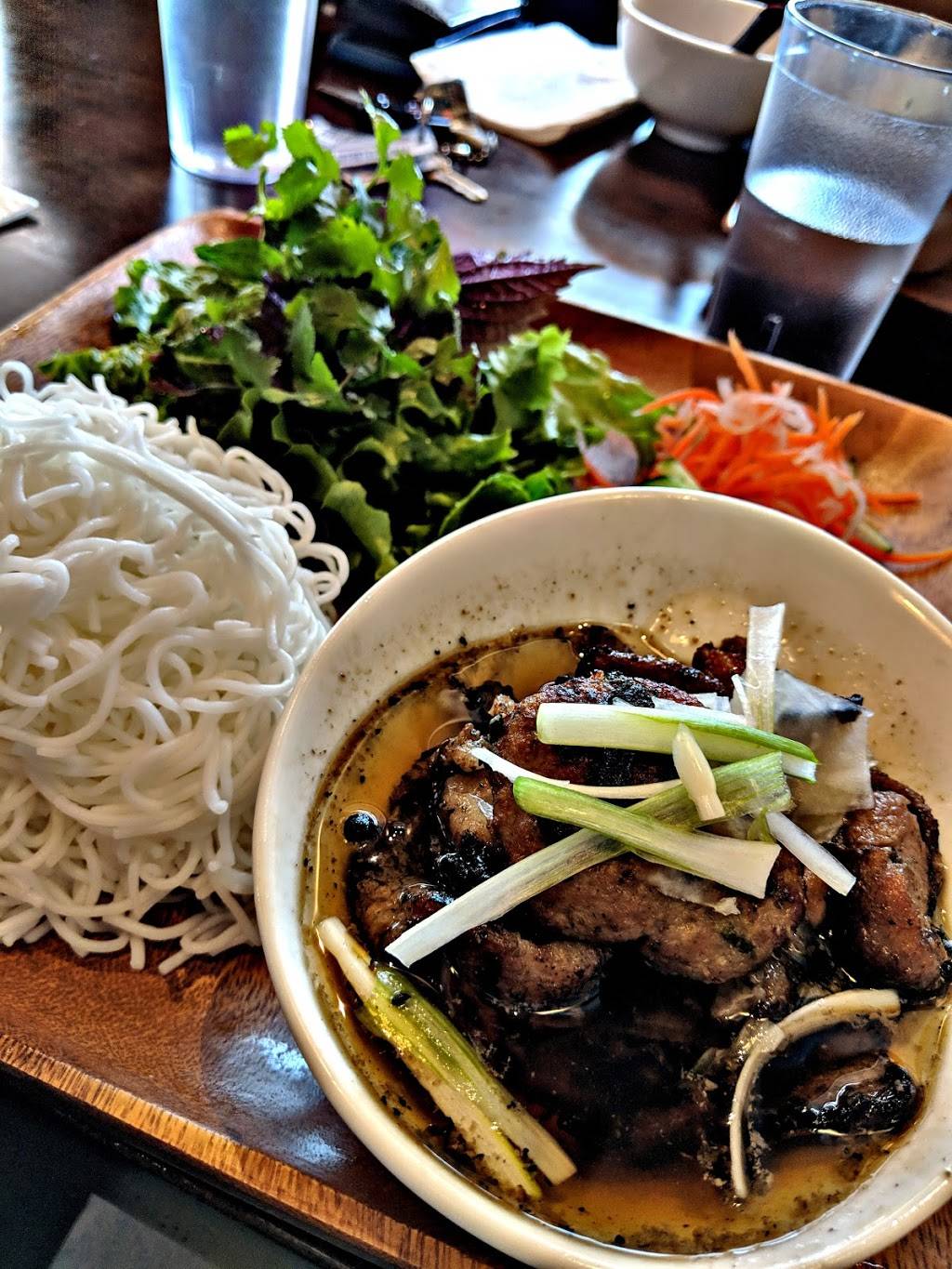 Le Bon Modern Vietnamese | restaurant | 1274 Persian Dr, Sunnyvale, CA 94089, USA | 4087342200 OR +1 408-734-2200