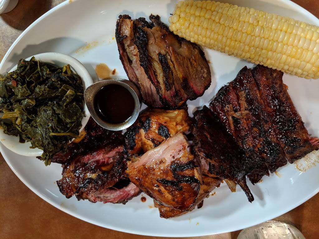Lucilles Smokehouse Bar-B-Que | restaurant | 6220 Topanga Canyon Blvd Suite 1480, Woodland Hills, CA 91367, USA | 8183467427 OR +1 818-346-7427
