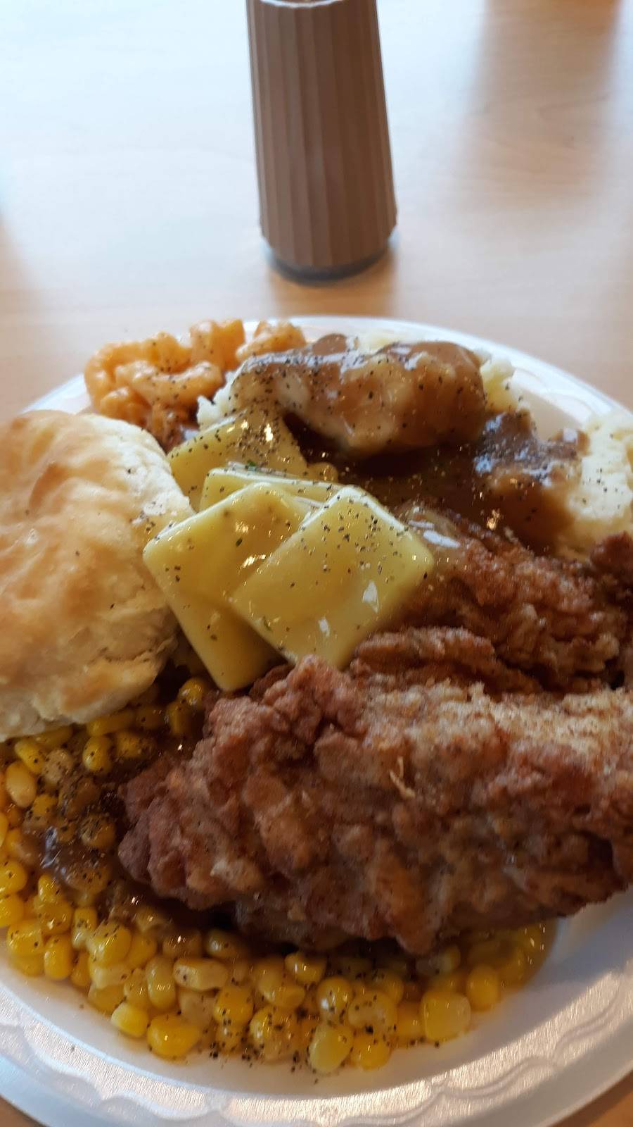 KFC | restaurant | 1616 W Washington St, Greenville, MI 48838, USA | 6167549675 OR +1 616-754-9675