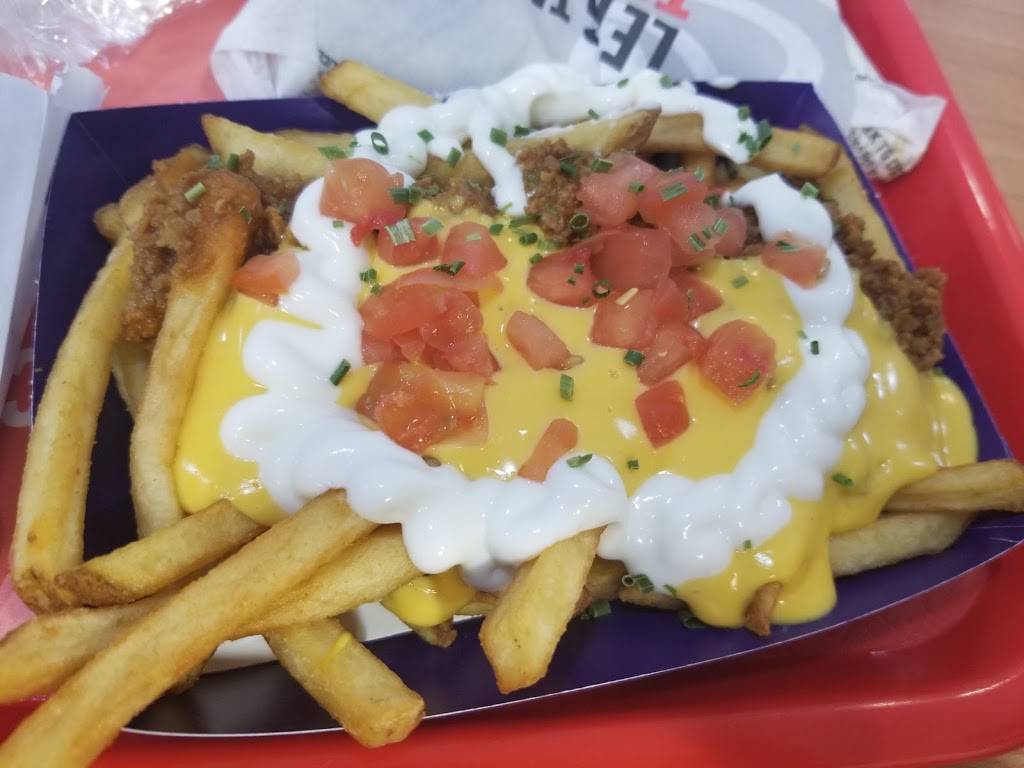 Taco Bell | meal takeaway | 4980 Boulevard des Sources, Pierrefonds, QC H8Y 3E2, Canada | 5146836701 OR +1 514-683-6701