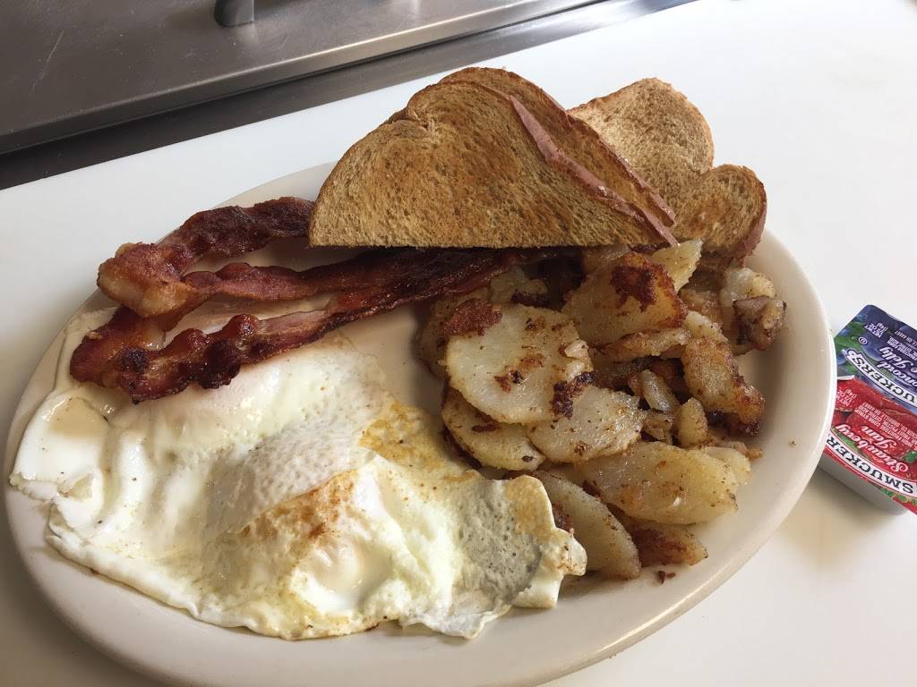 Sharps Tavern | restaurant | 101 S Main St, Palestine, OH 45352, USA | 9375487454 OR +1 937-548-7454