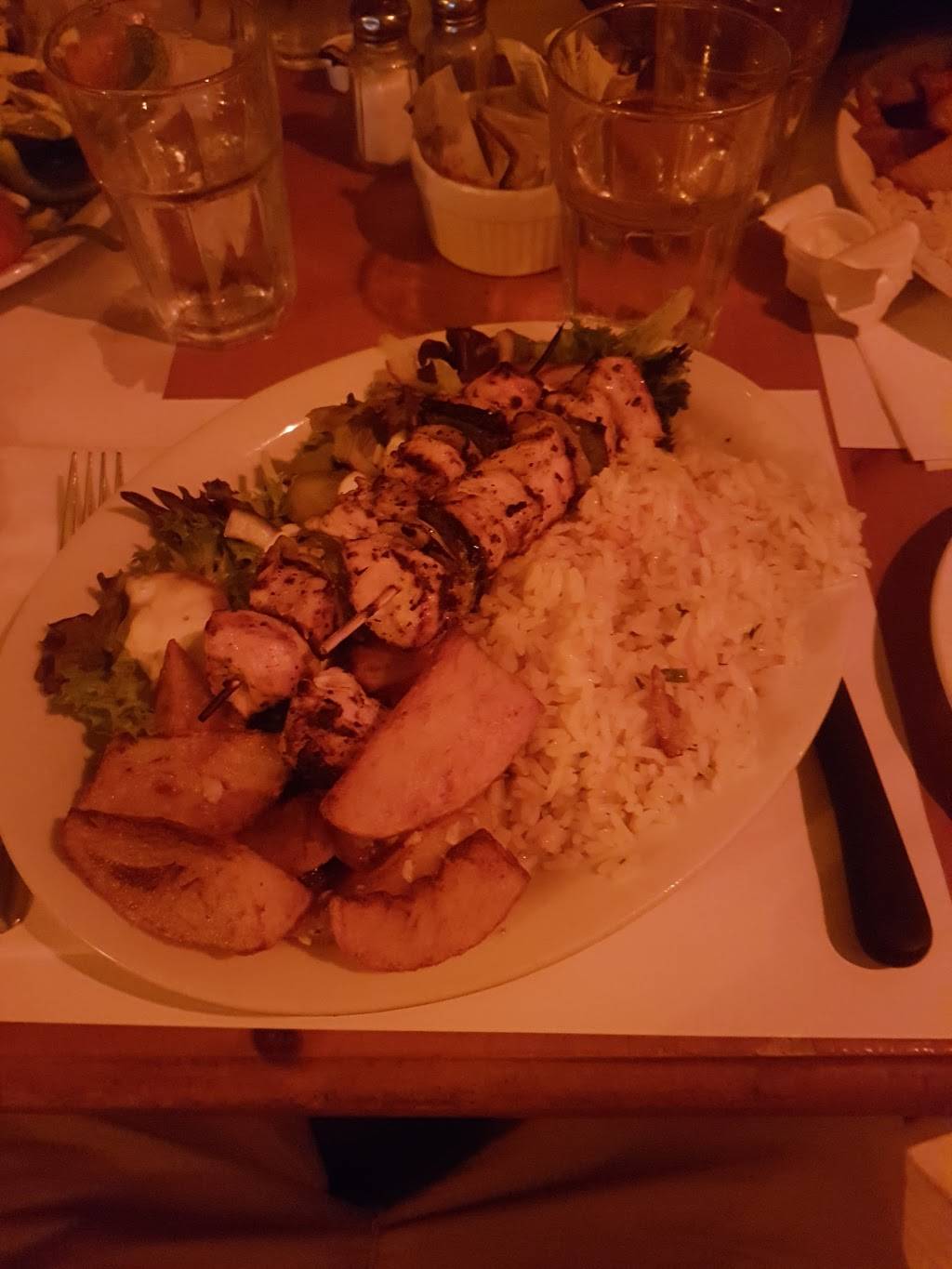 Mykonos | restaurant | 6 Rue Tourigny, Victoriaville, QC G6P 4C4, Canada | 8197525863 OR +1 819-752-5863