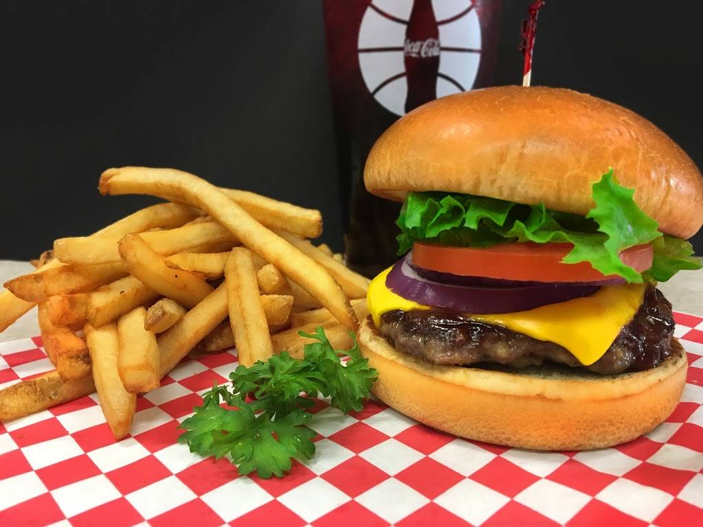 Plain & Simple Diner | restaurant | 4774 US-62, Berlin, OH 44610, USA | 3304731005 OR +1 330-473-1005