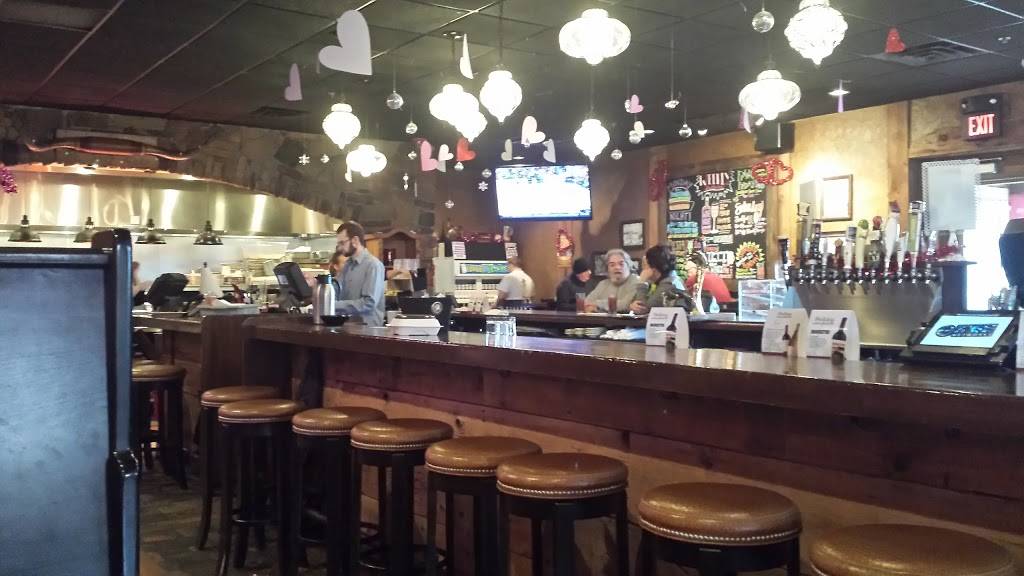 Me & Julio | restaurant | 350 33rd St W, Hastings, MN 55033, USA | 6514382520 OR +1 651-438-2520