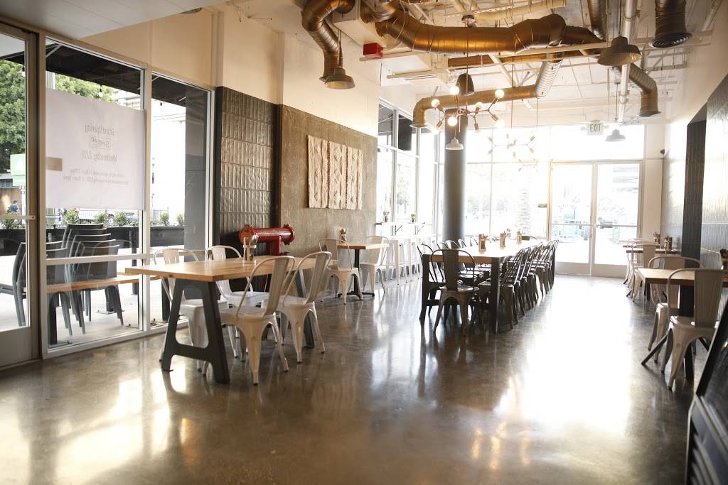 Spread Mediterranean Kitchen | restaurant | 334 S Main St, Los Angeles, CA 90013, USA | 2135370284 OR +1 213-537-0284