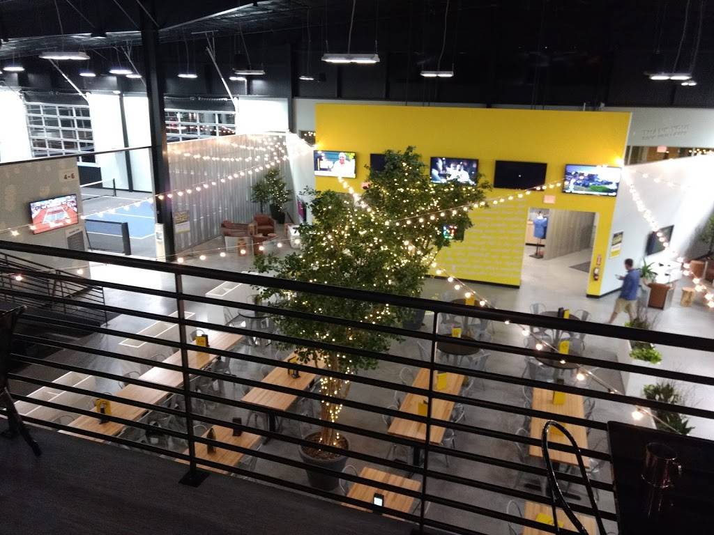 SMASH PARK | restaurant | 6625 Coachlight Dr, West Des Moines, IA 50266, USA | 5153130700 OR +1 515-313-0700