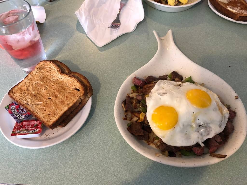 Goldys Grill | restaurant | 1023 N Northwest Hwy, Park Ridge, IL 60068, USA | 8478259725 OR +1 847-825-9725