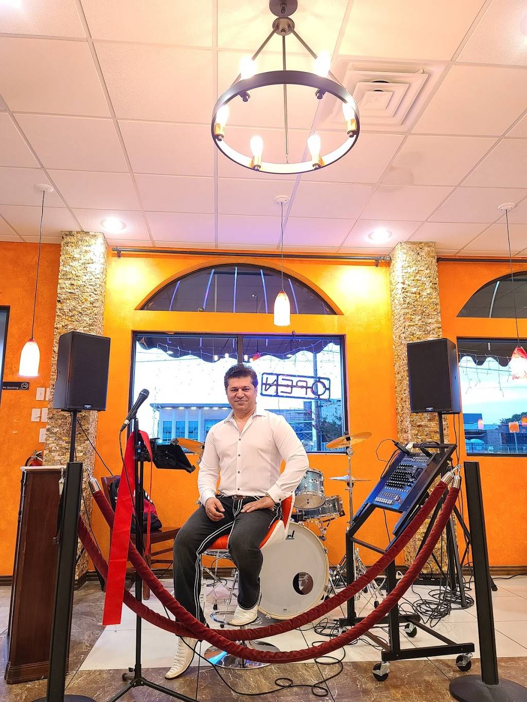 Bollywood Spice | restaurant | 310 E Main St, Richardson, TX 75081, USA | 9728509412 OR +1 972-850-9412