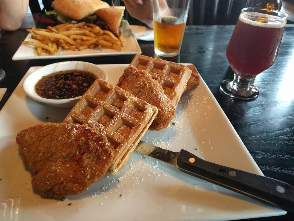 The Good Life | restaurant | 1039 Park Blvd, Massapequa Park, NY 11762, USA | 5167984663 OR +1 516-798-4663