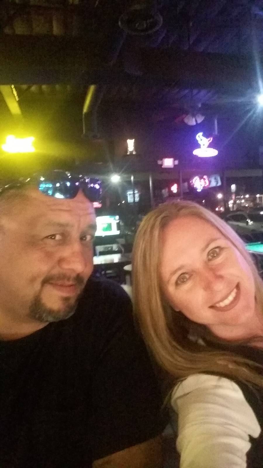 I Dont Know Yet Lounge | restaurant | 3307 Spring Stuebner Rd, Spring, TX 77389, USA | 2815289929 OR +1 281-528-9929