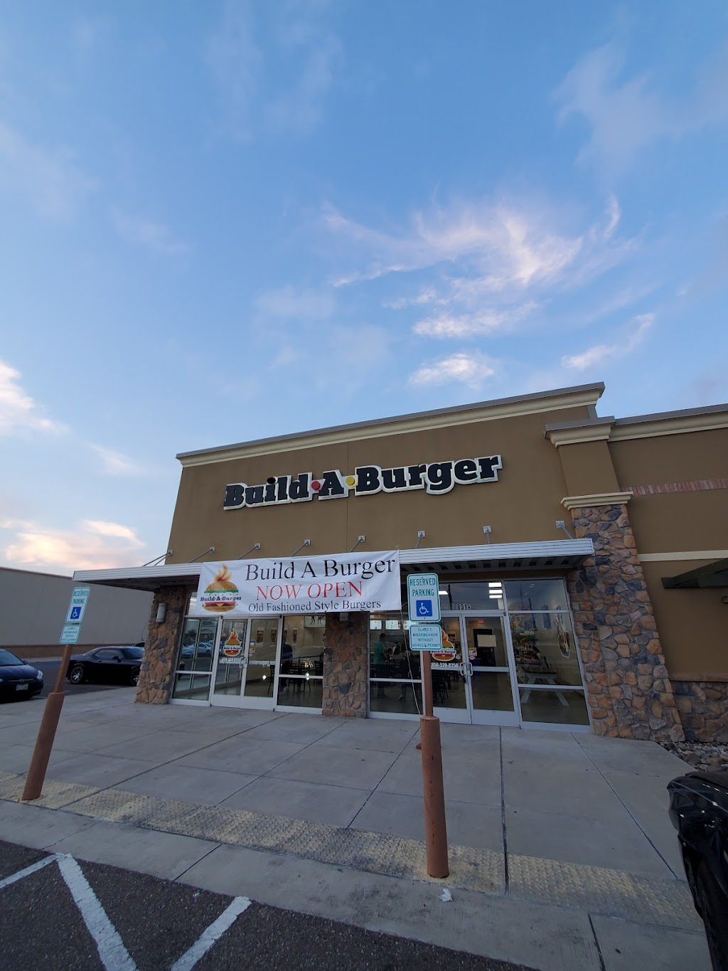 Build-A-Burger | restaurant | 801 E Expressway 83, Weslaco, TX 78596, USA | 9565208250 OR +1 956-520-8250