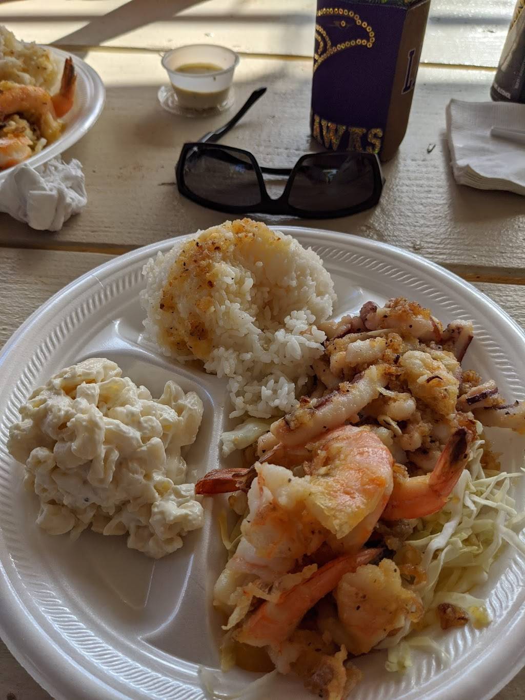Famous Kahuku Shrimp | restaurant | 67-21 Waialua Beach Rd, Waialua, HI 96791, USA | 8083891173 OR +1 808-389-1173
