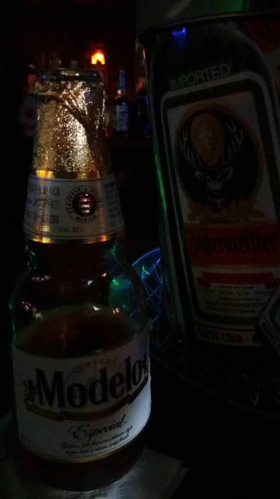 Picosito Bar & Grill | restaurant | 10000 S Ave L, Chicago, IL 60617, USA | 7733594863 OR +1 773-359-4863