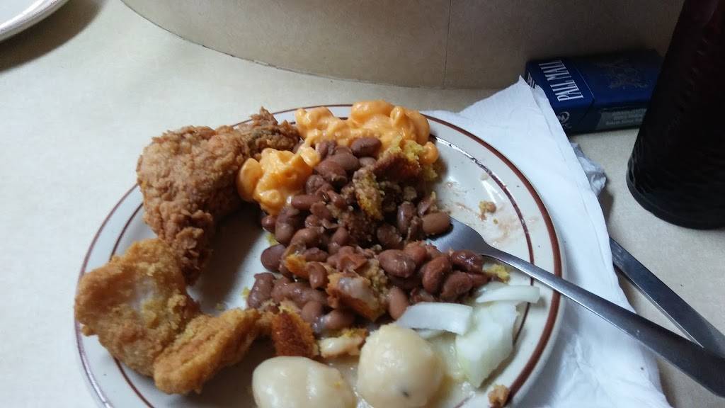 Beas Restaurant | restaurant | 4500 Dodds Ave, Chattanooga, TN 37407, USA | 4238673618 OR +1 423-867-3618