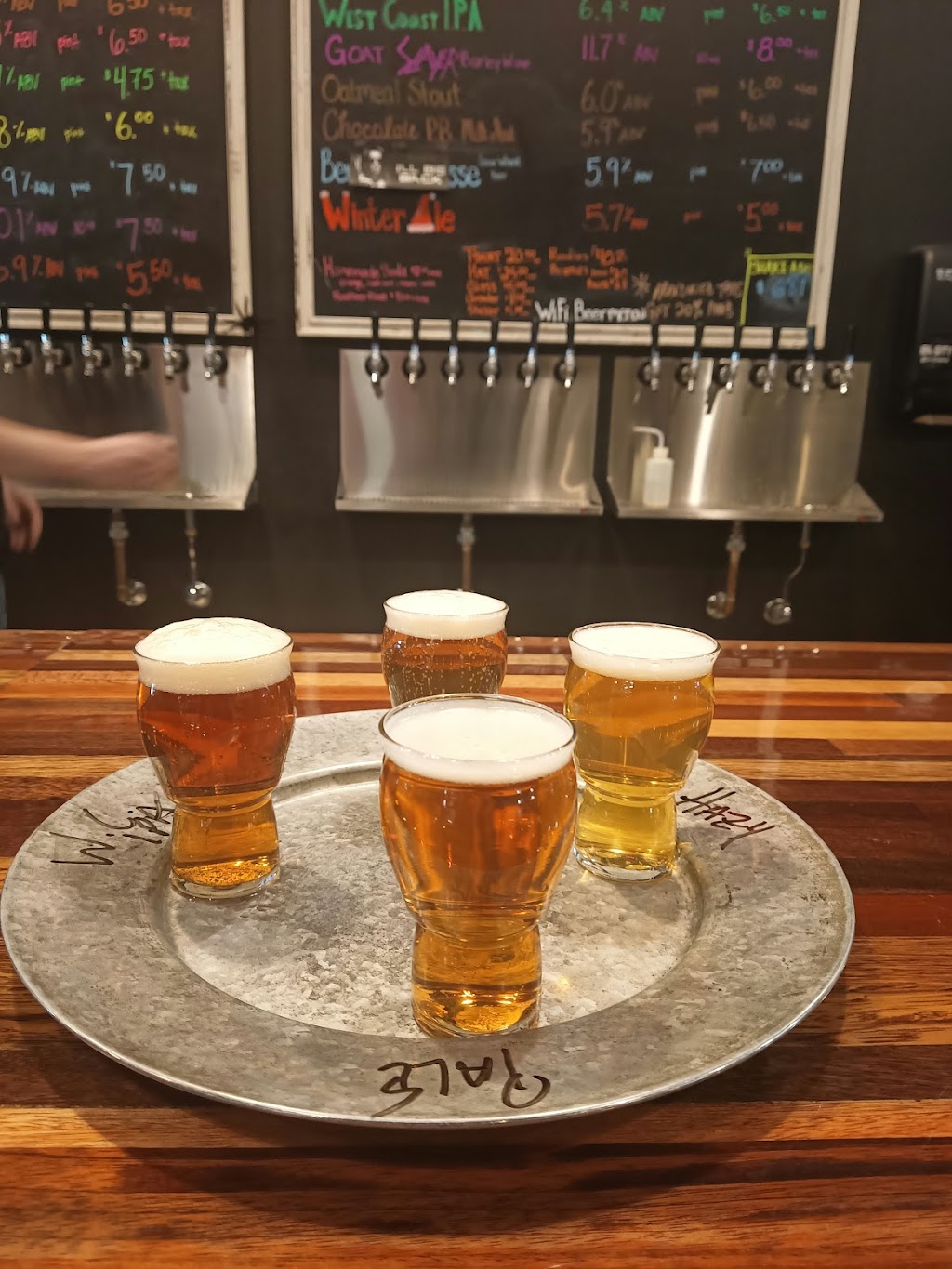 Oil City Beer Company | restaurant | 4155 Legion Ln, Casper, WY 82609, USA | 3073371177 OR +1 307-337-1177