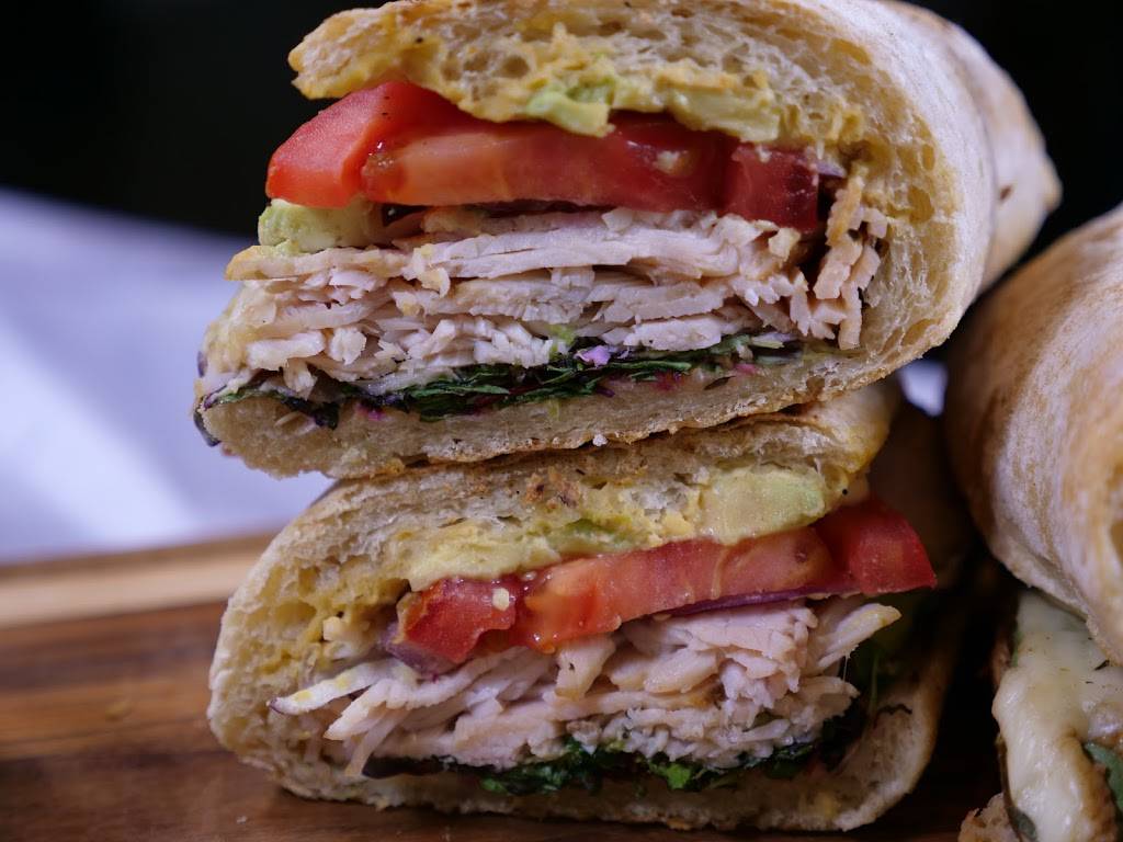 Café Posh | restaurant | 3150 Roswell Rd NW, Atlanta, GA 30305, USA | 4043037303 OR +1 404-303-7303