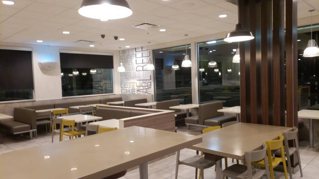 McDonalds | cafe | 29015 Newport Rd, Menifee, CA 92584, USA | 9516795797 OR +1 951-679-5797