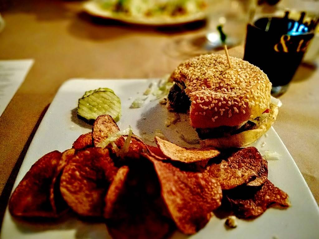 Victory Brewing Company Downingtown | restaurant | 420 Acorn Ln, Downingtown, PA 19335, USA | 6108730881 OR +1 610-873-0881