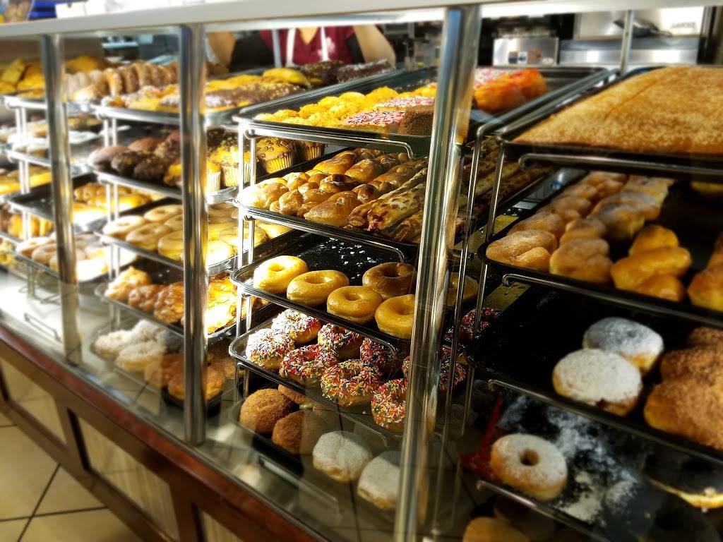 Yum Yum Donuts | cafe | 1090 Meridian Ave, San Jose, CA 95125, USA | 4087239713 OR +1 408-723-9713