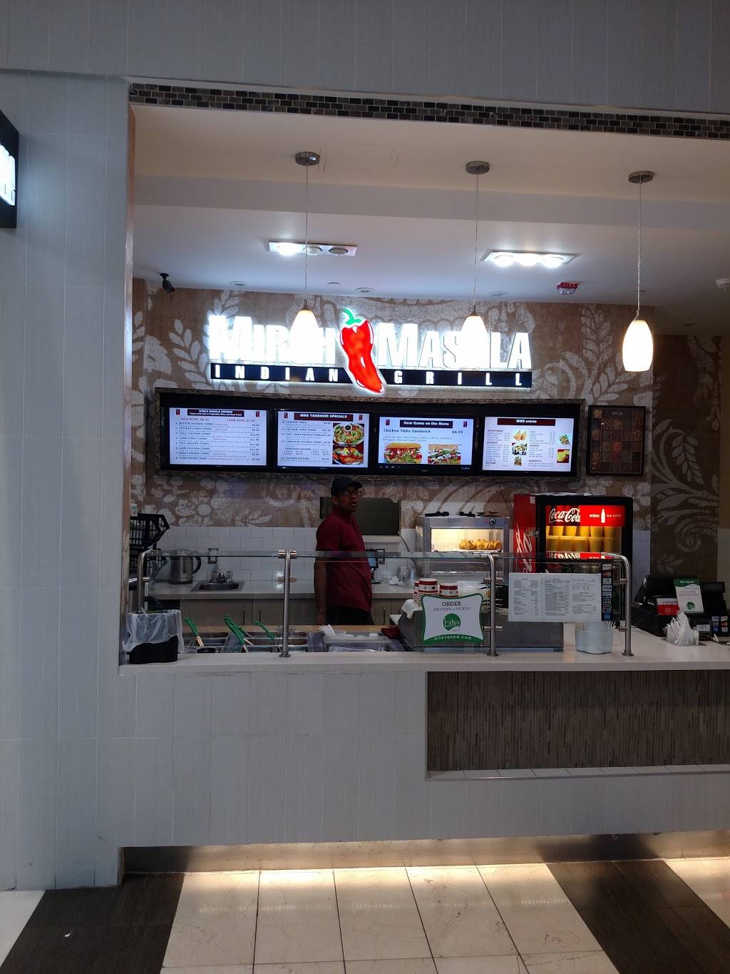 Mirch Masala | restaurant | 7101 Democracy Blvd, Bethesda, MD 20817, USA | 3013650677 OR +1 301-365-0677