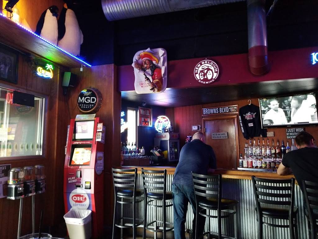 Ice House Tavern and Grill | restaurant | 10036 Brookpark Rd, Cleveland, OH 44130, USA | 2162677660 OR +1 216-267-7660