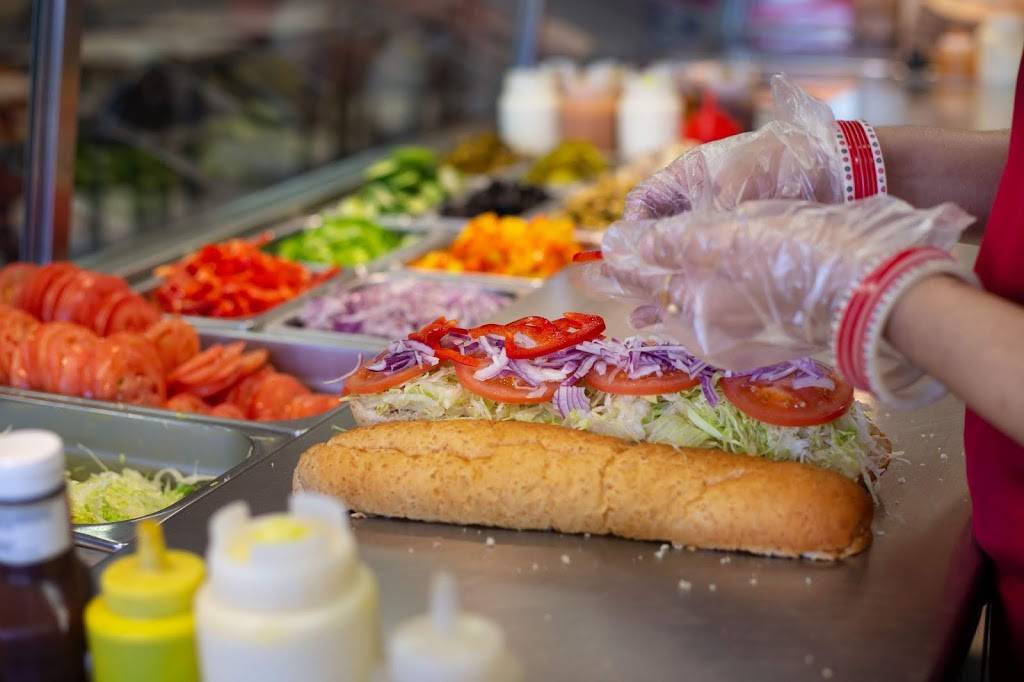 Mr.Sub | restaurant | 1726 Lakeshore Rd W, Mississauga, ON L5J 1J5, Canada | 9058225490 OR +1 905-822-5490