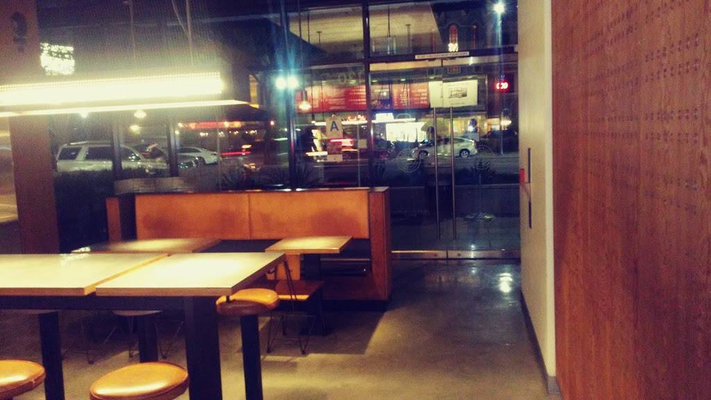 Chipotle Mexican Grill | restaurant | 18700 Ventura Blvd Ste 130, Tarzana, CA 91356, USA | 8185142844 OR +1 818-514-2844