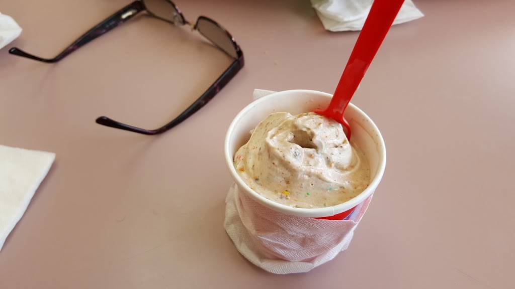 Dairy Queen Store | restaurant | 112 Farm to Market 2410, Killeen, TX 76543, USA | 2546992361 OR +1 254-699-2361