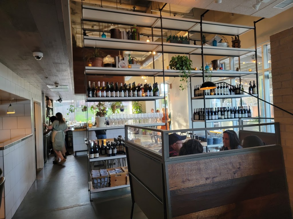 Emmer & Rye | restaurant | SkyHouse, 51 Rainey St UNIT 110, Austin, TX 78701, USA | 5123665530 OR +1 512-366-5530