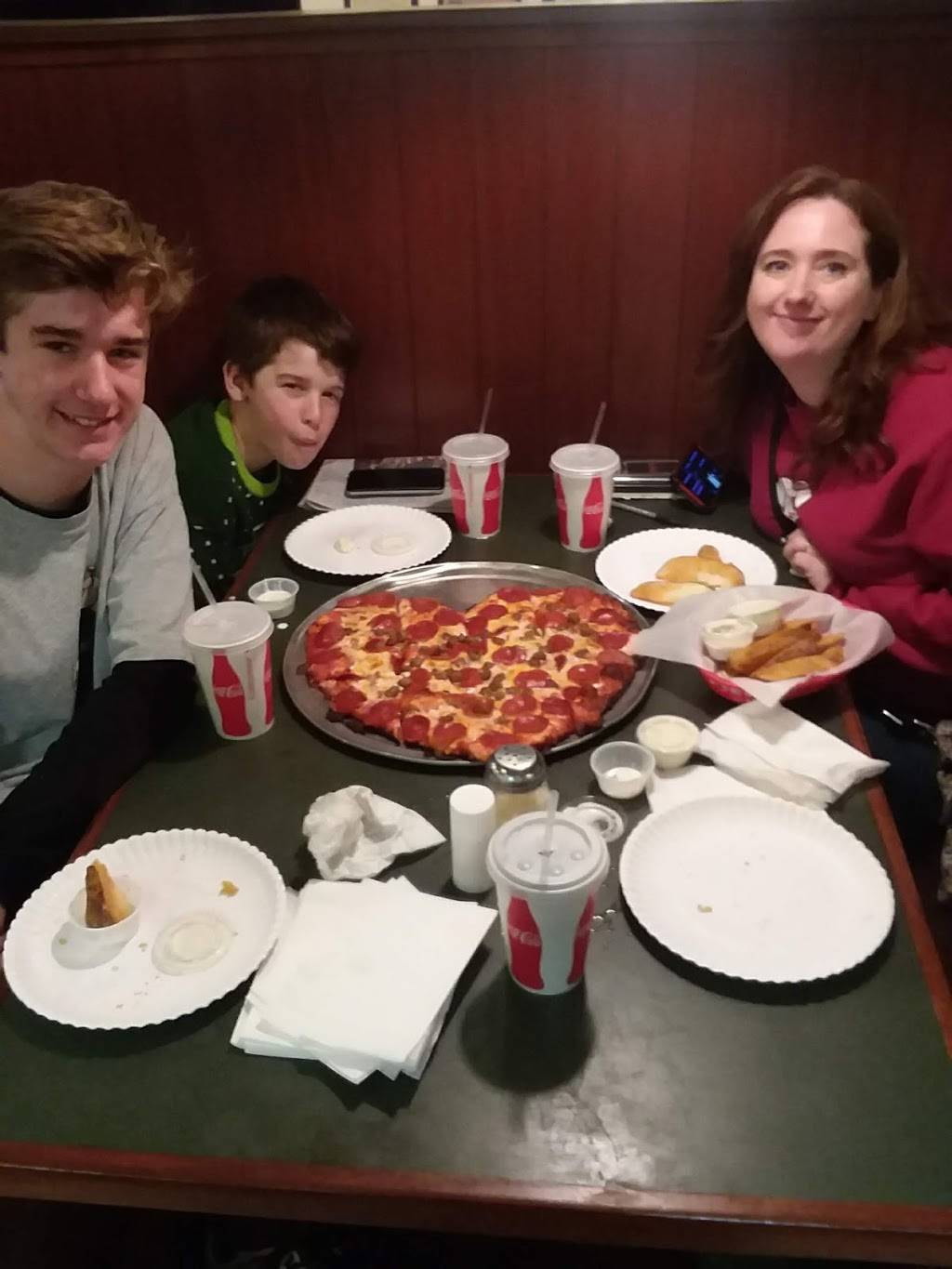 Rustys Pizza Parlor | restaurant | 10824 Rosedale Highway, Calloway Dr, Bakersfield, CA 93312, USA | 6618355555 OR +1 661-835-5555