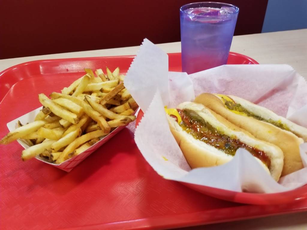 Brighton Hot Dog Shoppe | restaurant | 2625 Constitution Blvd, Beaver Falls, PA 15010, USA | 7248471000 OR +1 724-847-1000