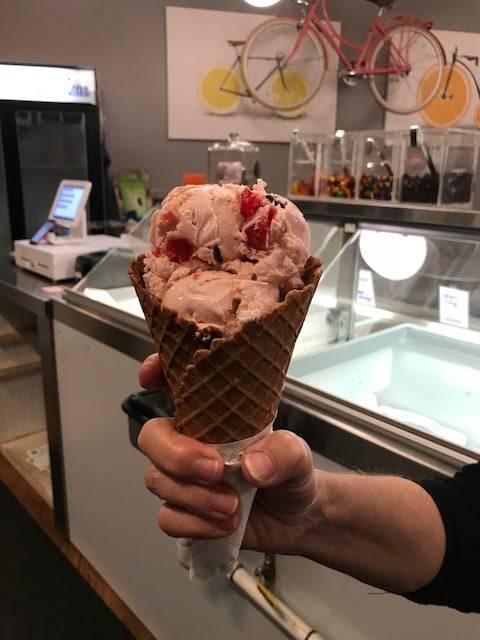 Smittys Homemade Ice Cream | restaurant | 107 E Front St, Burlington, NC 27215, USA | 3365246998 OR +1 336-524-6998