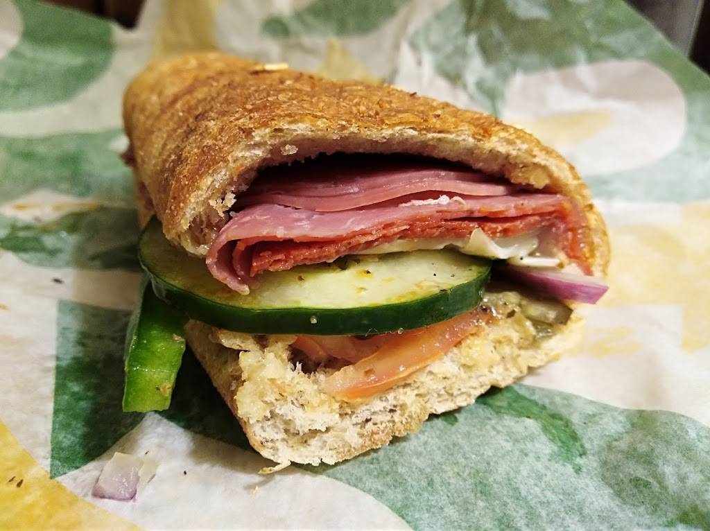 Subway | meal takeaway | 150 Cranes Roost Blvd Suite 1200, Altamonte Springs, FL 32701, USA | 4078301700 OR +1 407-830-1700