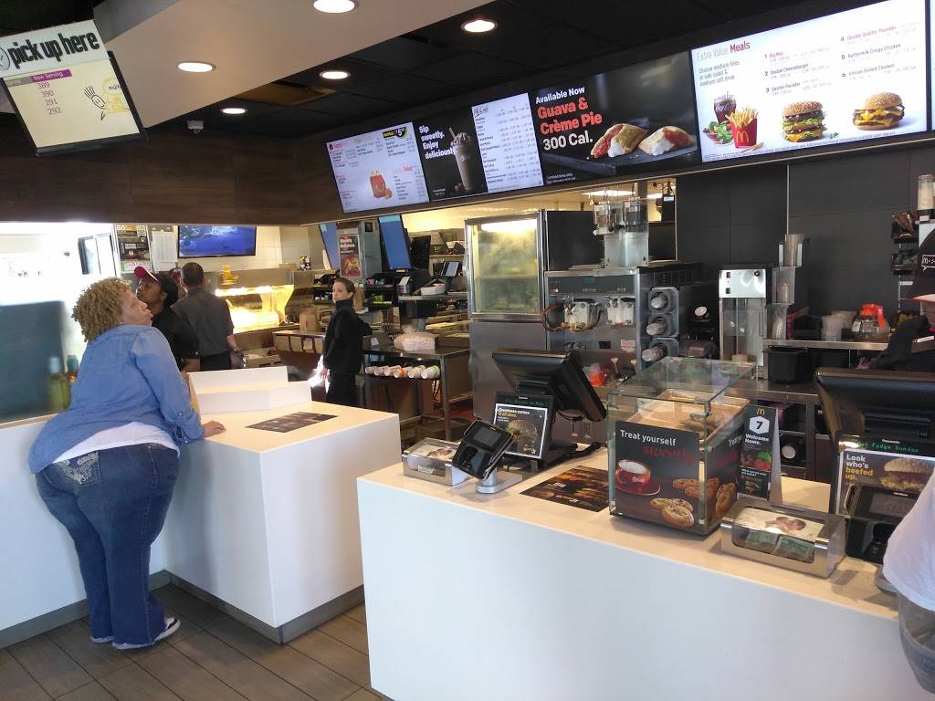 McDonalds | cafe | 3005 W Colonial Dr, Orlando, FL 32808, USA | 4072947120 OR +1 407-294-7120