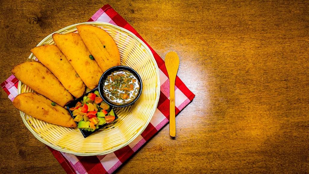 Colombian Food Company | restaurant | 2100 N Greenville Ave, Richardson, TX 75082, USA | 2146420755 OR +1 214-642-0755