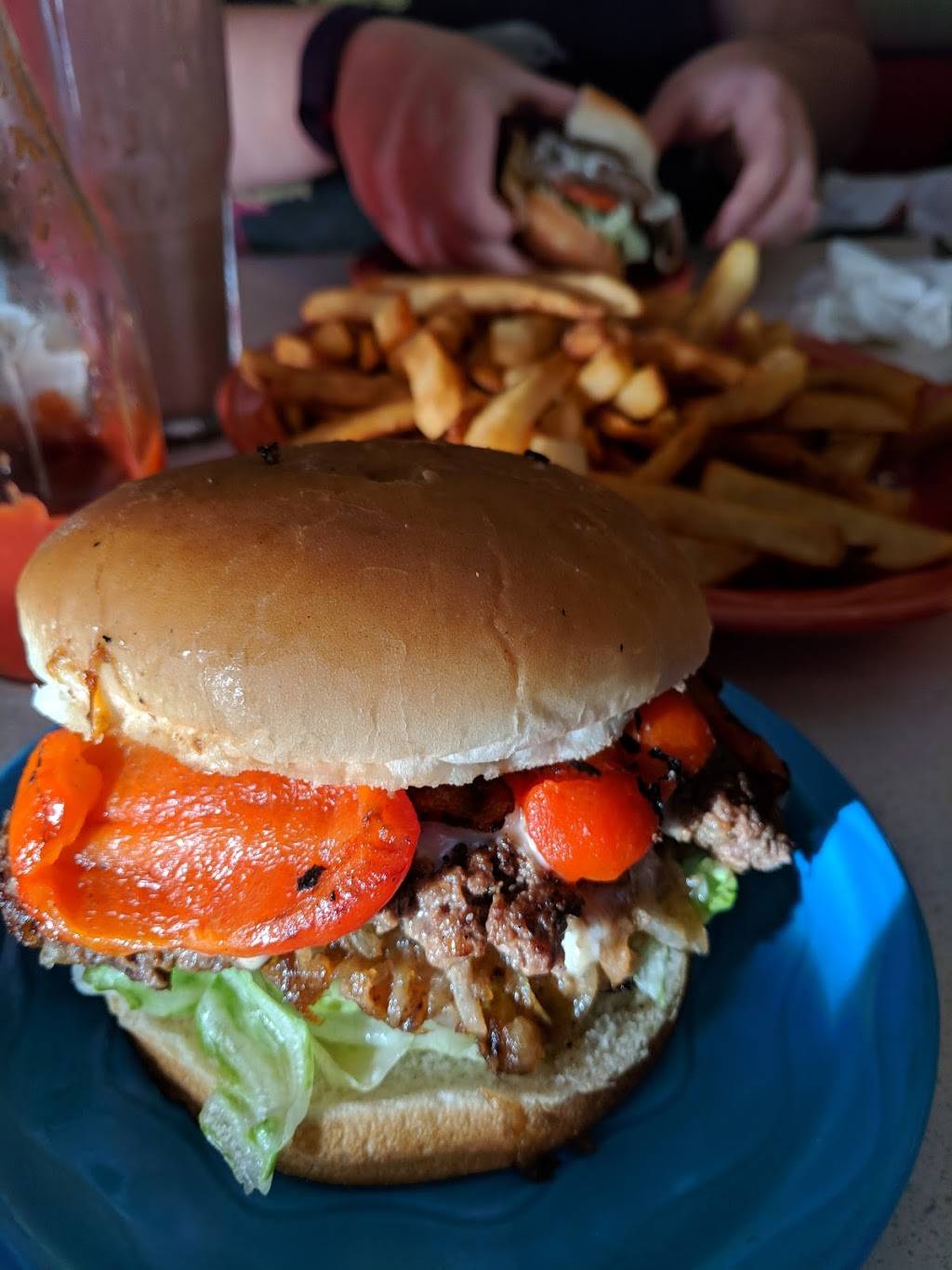 Stanleys Famous Hamburgers | restaurant | 535 Dexter St, Central Falls, RI 02863, USA | 4017269689 OR +1 401-726-9689