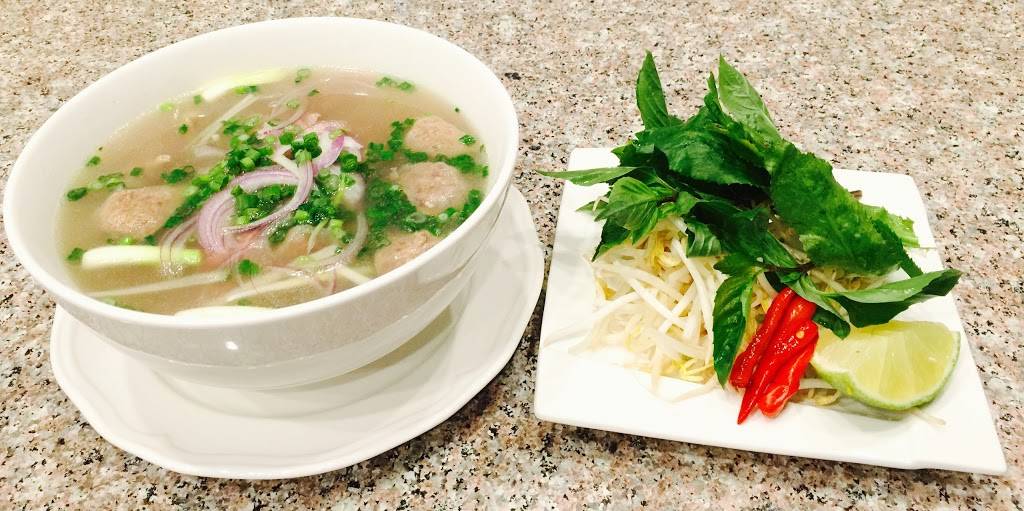 Pho Ton Express | restaurant | 8302 N Eldridge Pkwy s220, Houston, TX 77041, USA | 8329124052 OR +1 832-912-4052