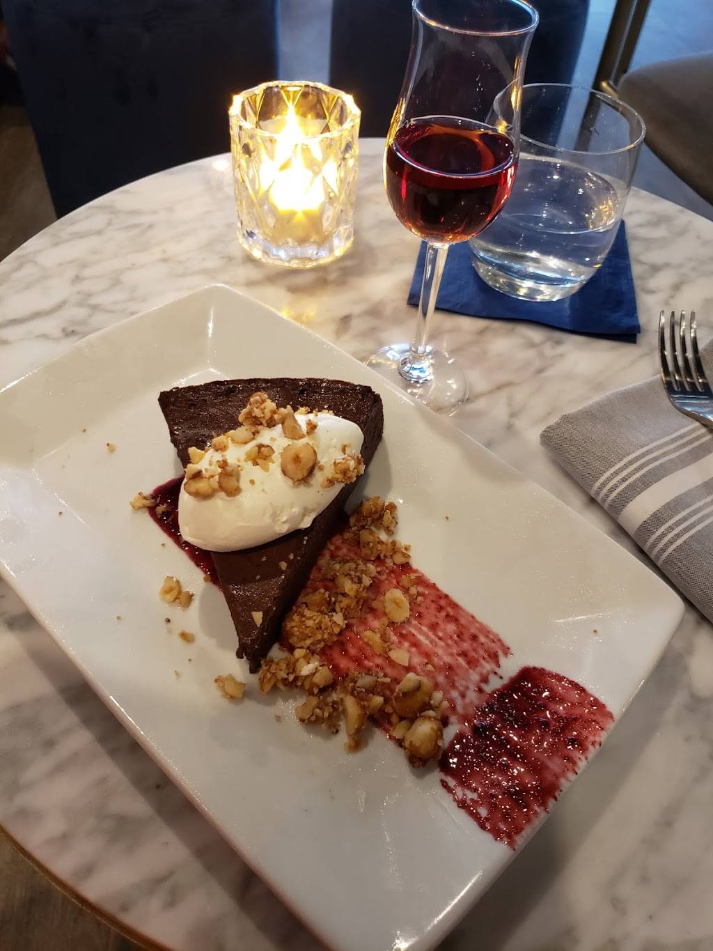 SAVI Cucina + Wine Bar | restaurant | 1324 Theater Dr, Mt Pleasant, SC 29464, USA | 8436061856 OR +1 843-606-1856