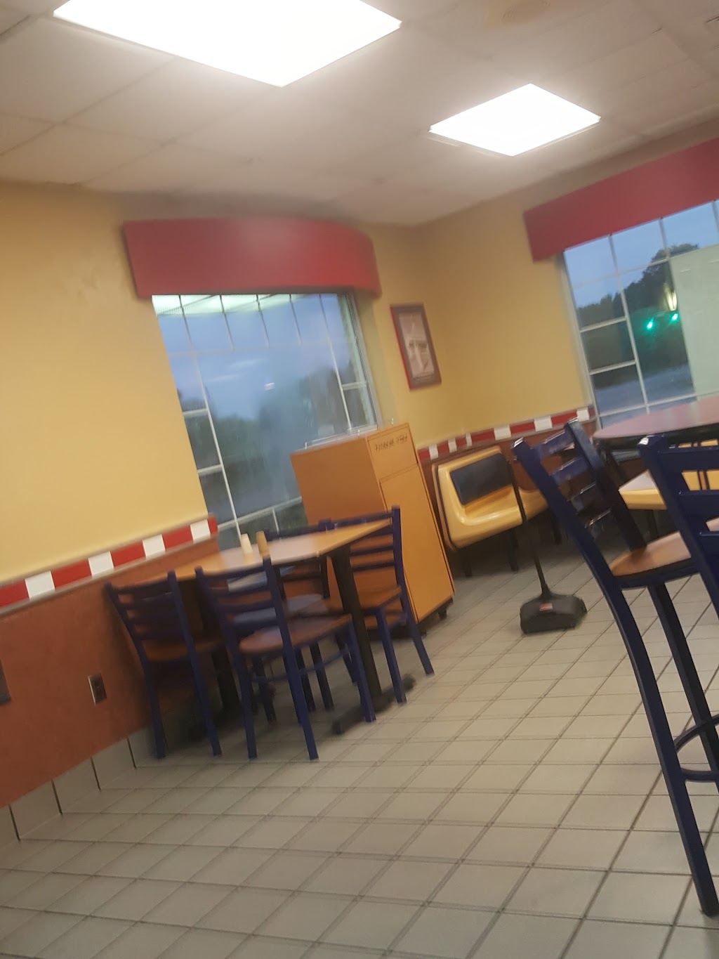 KFC | restaurant | 201 First Street, Crossett, AR 71635, USA | 8703648916 OR +1 870-364-8916