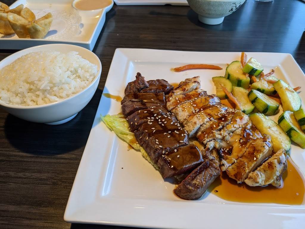 Koi Sushi | restaurant | 2389 Pass Rd, Biloxi, MS 39531, USA | 2283882233 OR +1 228-388-2233