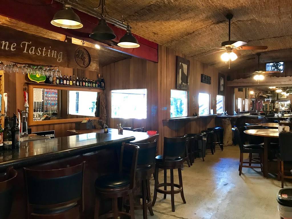 Totem Market & Gifts | restaurant | 45186 Sierra Dr, Three Rivers, CA 93271, USA | 5595614463 OR +1 559-561-4463