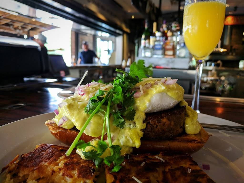 Brick House Tavern + Tap | restaurant | 12910 Northwest Fwy, Houston, TX 77040, USA | 7134620576 OR +1 713-462-0576