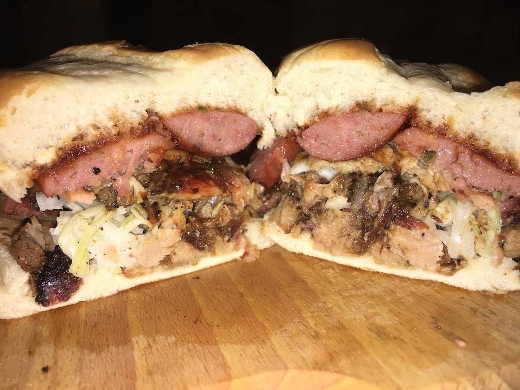 Bohemian Barbecue | restaurant | 11370 Mountain Top Cir, Jonestown, TX 78645, USA | 5127012527 OR +1 512-701-2527