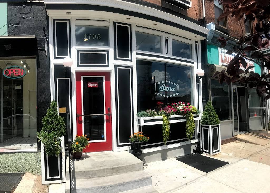 Stina Pizzeria | restaurant | 1705 Snyder Ave, Philadelphia, PA 19145, USA | 2153373455 OR +1 215-337-3455